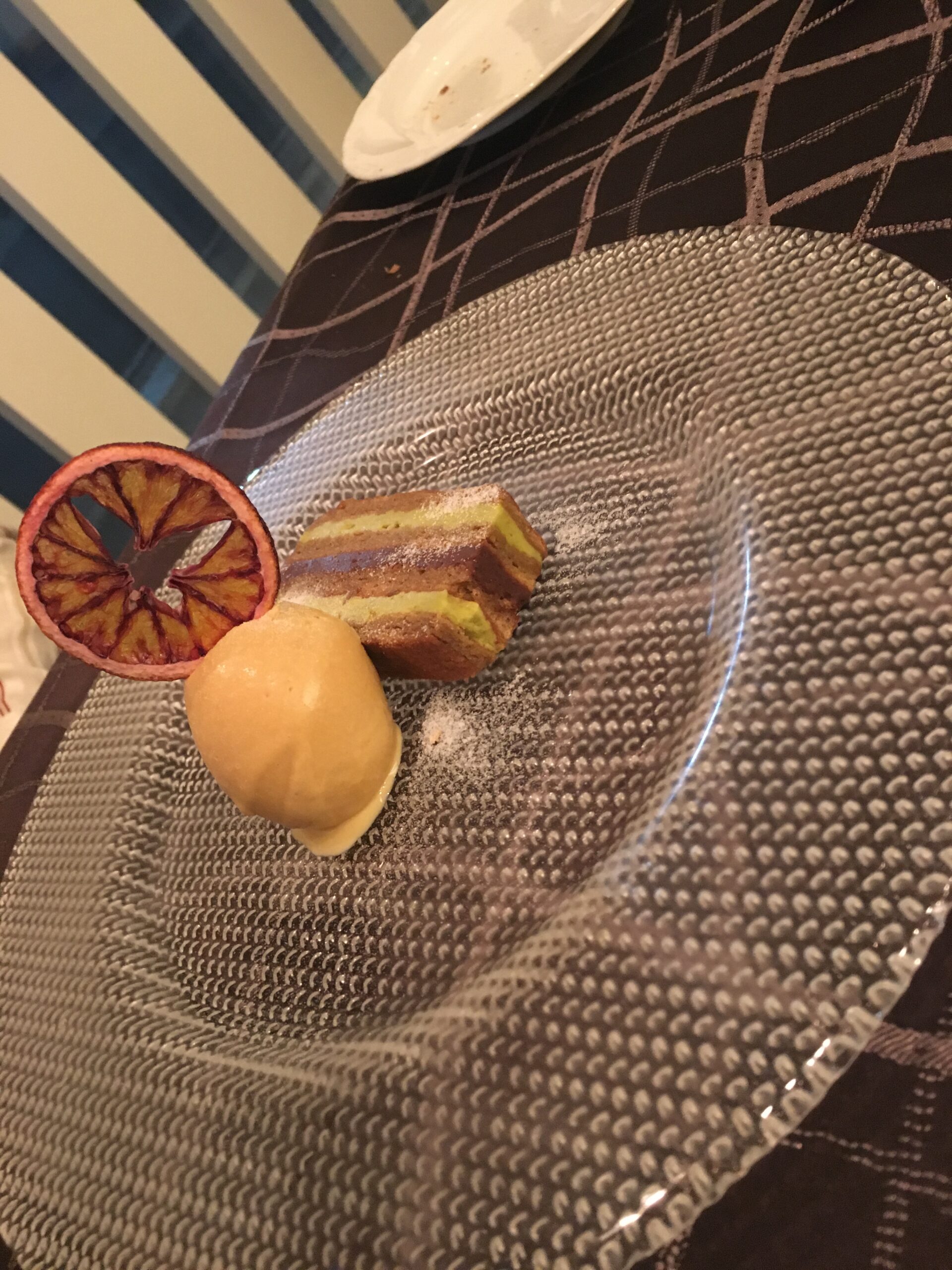 ピスタチオクリームとチョコレートケーキ_青森県弘前市_リパージオ