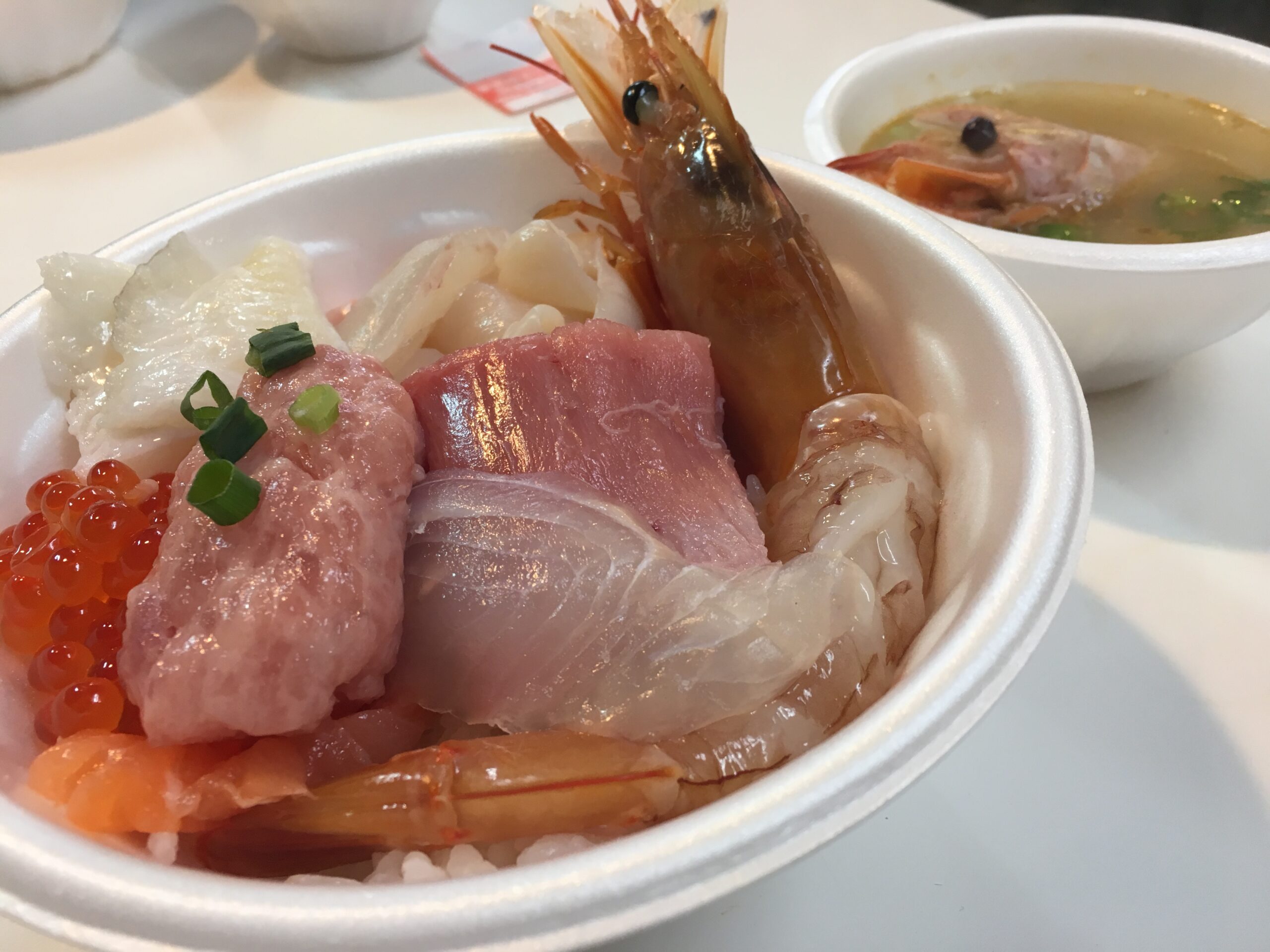 海鮮丼のっけ丼_青森県青森市_青森魚菜センター